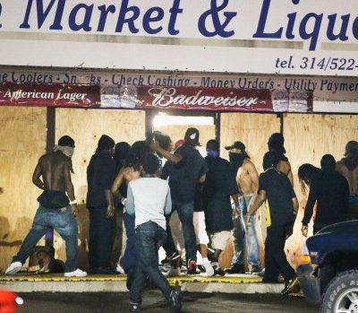 #Ferguson Anniversary: Protests and Gun Battles With Police