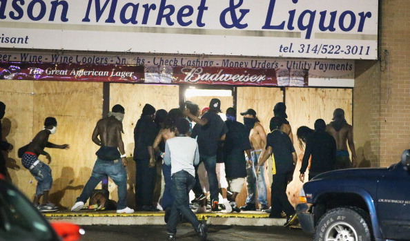 #Ferguson Anniversary: Protests and Gun Battles With Police