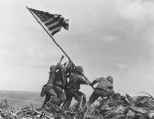 iwo-jima-flag-raising-e1431767438223