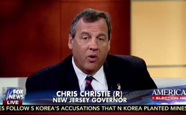 Chris Christie Demands “Arrogant” Hillary to Answer the Question about her Server