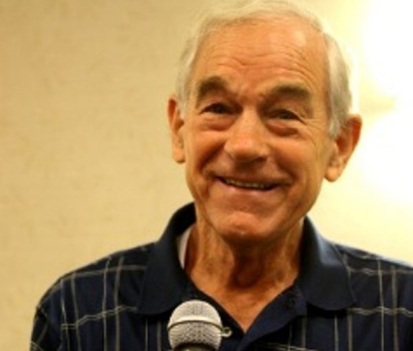 Ron Paul Disses Ted Cruz But Praises Bernie Sanders. Go Figure.