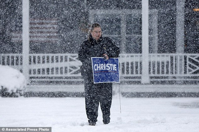 Trump Allows Snowstorm to Halt His NH Campaigning