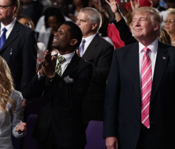 Trump Rocks a Black Church in Detroit, Hillary Rocks the Hamptons [VIDEOS]