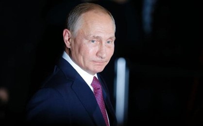 Putin sends warships to Aleppo to end the war in Syria