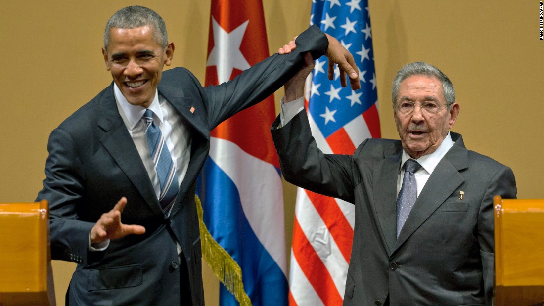 Obama Throws Cubans Under The Bus With Immediate Stop To “Wet Foot, Dry Foot” Policy [VIDEO]