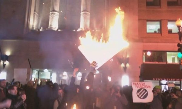 #Inauguration Protests: Violence At #DeploraBall, Celebrities, And Children Setting Fires??!! [VIDEO]