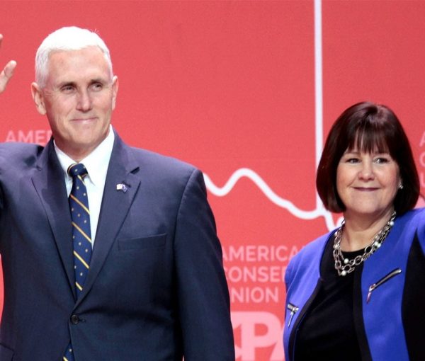 Liberals Fail Reading Comprehension, Keep Beating Pence Story [VIDEO]