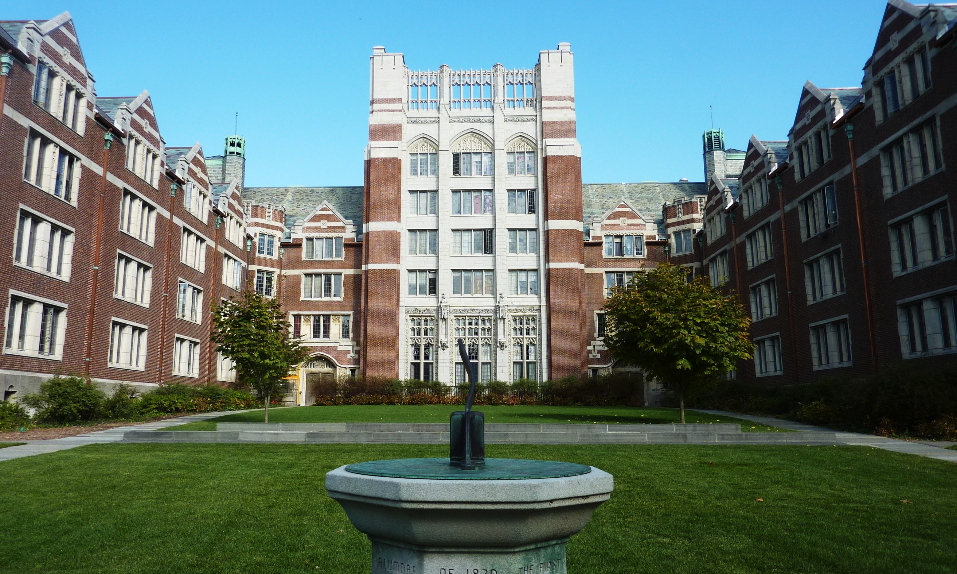Wellesley college to accept transgender women