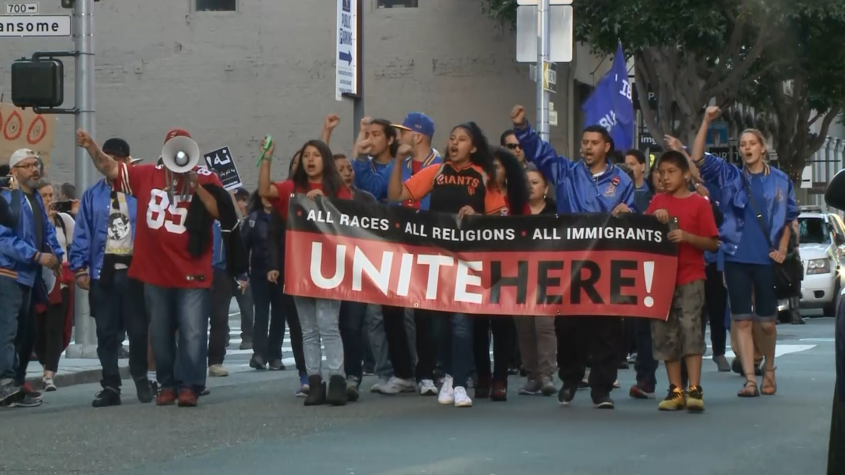 #MayDay2017 Traffic Blocking Fun [VIDEO]