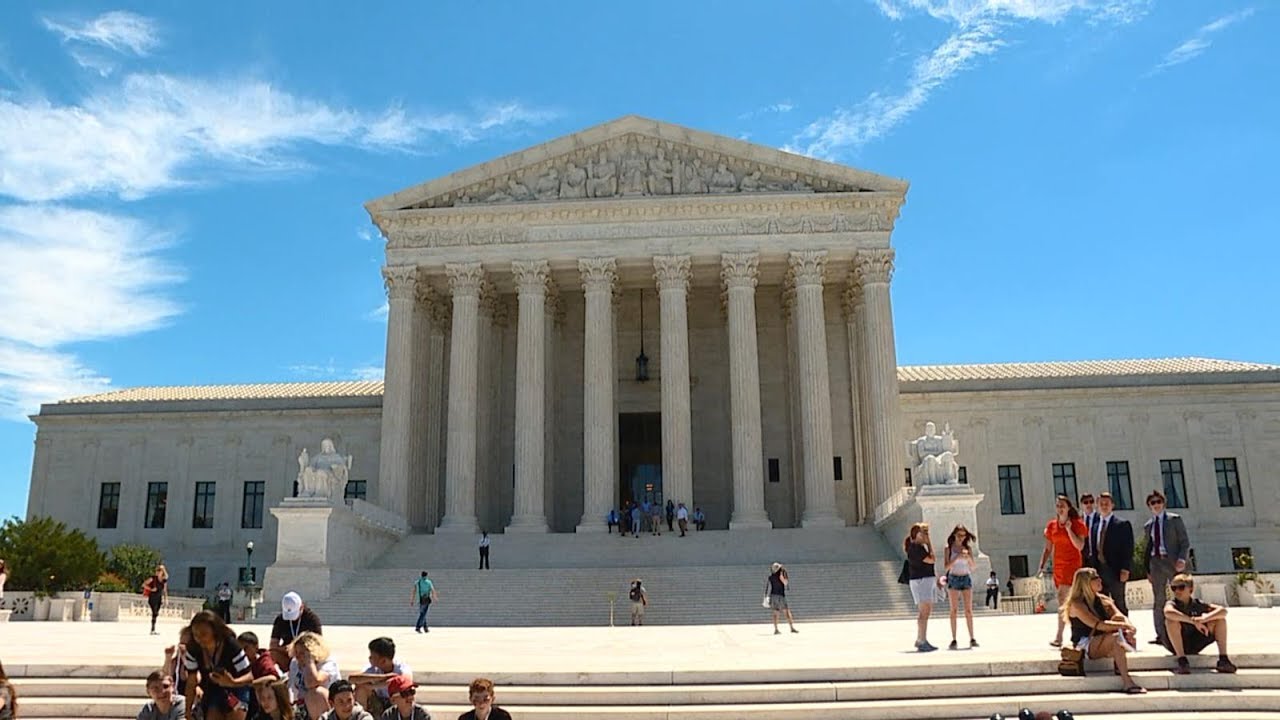 SCOTUS Allows Trump Executive Order On Travel To Stand [VIDEO]