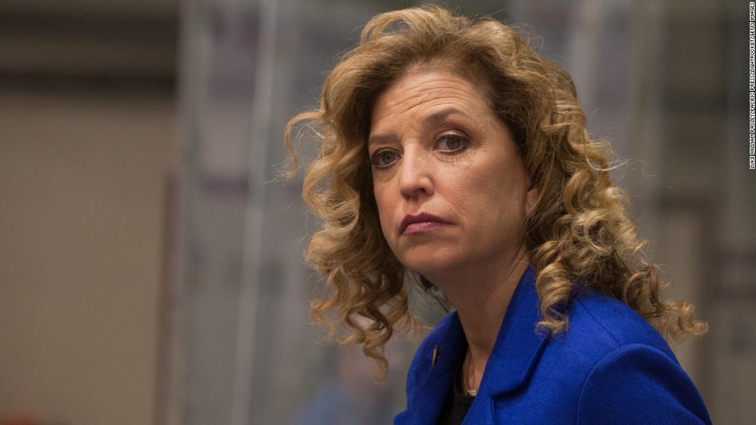 Debbie Wasserman Schultz’s IT Advisor Tries To Flee Country, Arrested At Dulles [VIDEO]