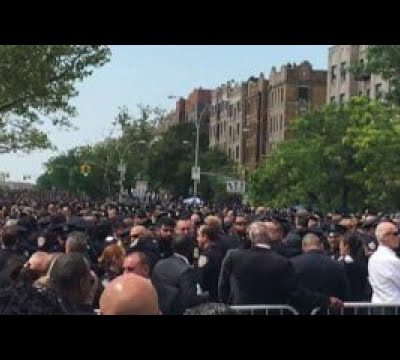 DeBlasio Scorned At Officer's Funeral [VIDEO]