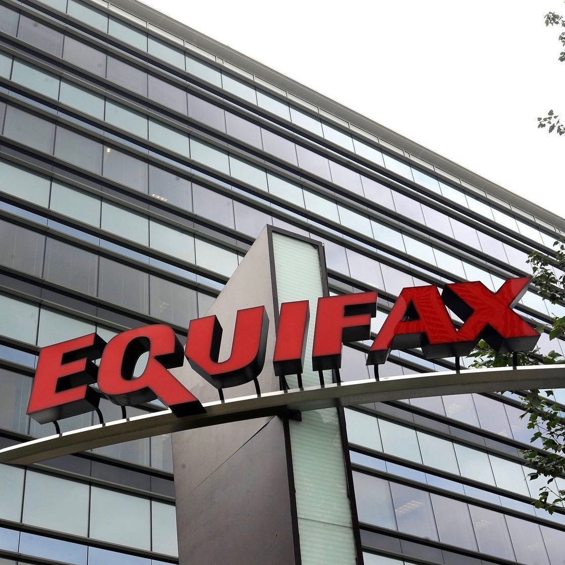 The #EquifaxBreach Has Become A 5-Alarm Dumpster Fire [Video]