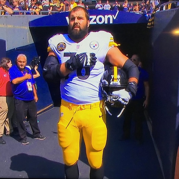 Steelers Player And Army Veteran Alejandro Villanueva Stands Alone For The National Anthem [VIDEO]