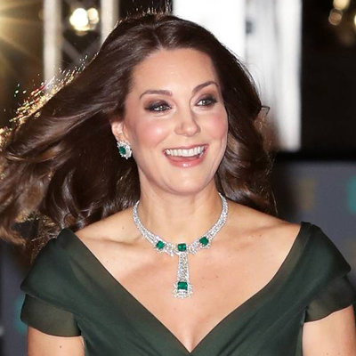 Feminists Hate Kate Middleton’s Elegant Green Dress. [VIDEO]