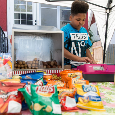 Jaequan’s Hot Dog Stand is Legit. Permit Patty Go Home. [VIDEO]