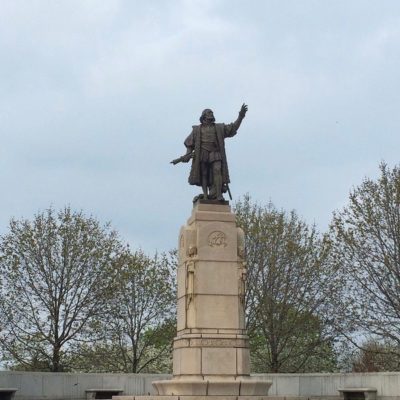 Columbus Stand Off In Chicago: Protestors Tried To Topple Statue