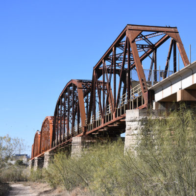 Five Migrant Children Abandoned On Border Farm