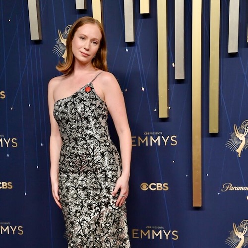 Hannah Einbinder Bravely Yells “F**K ICE And Free Palestine” At Emmys